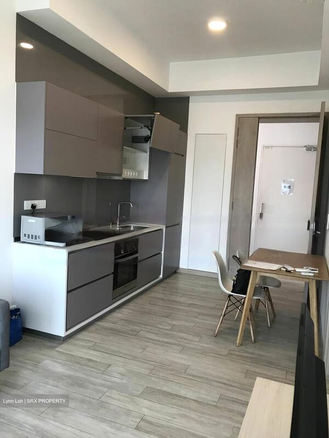 J Gateway (D22), Condominium #461409251